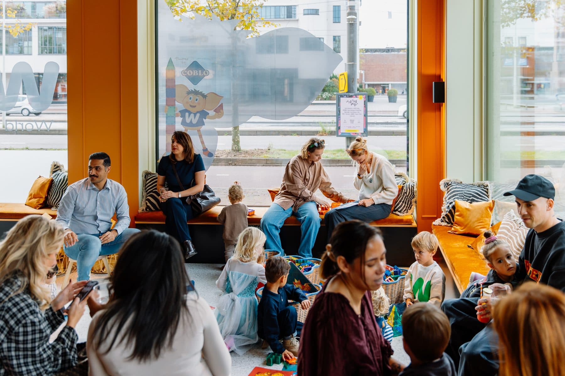 Gezellig zitten in het WOPL! Café